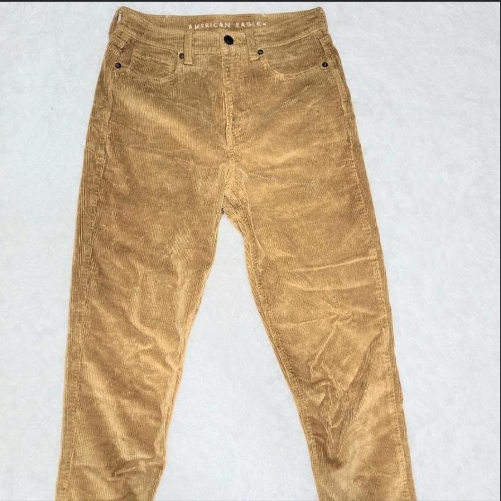 American Eagle Mustard Yellow Corduroy Cuffed Pants Women's US Size 2! ✨️